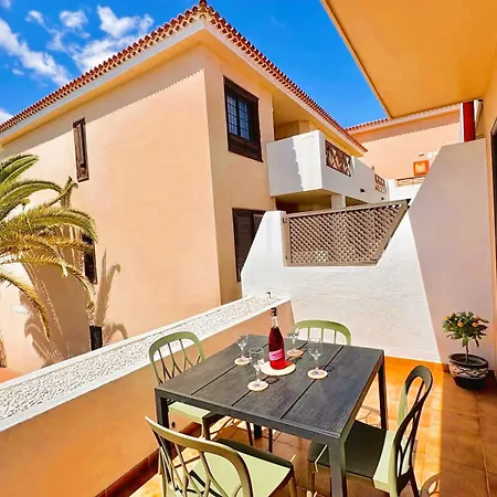 Partial Sea View & Relax 2-bed Tenerife South Apartament